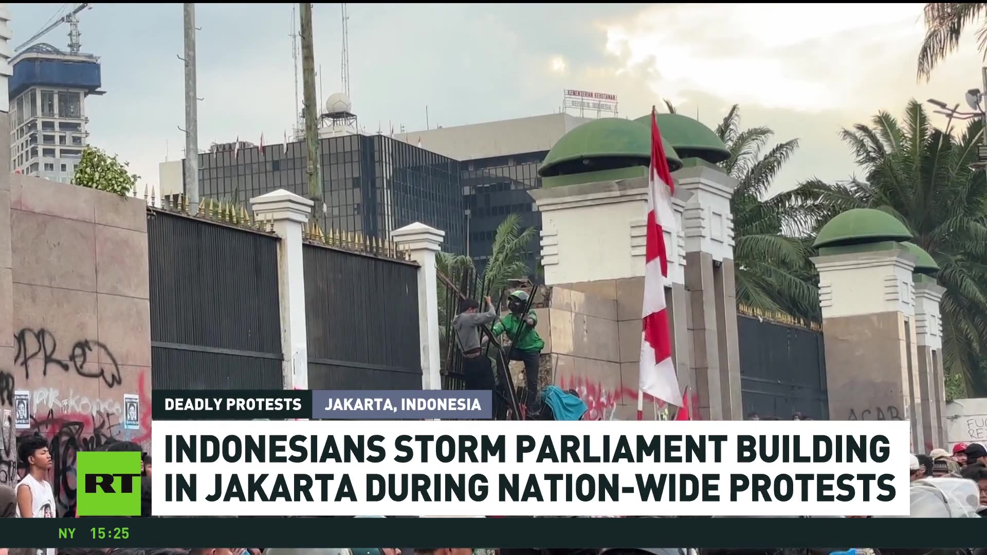 Three killed in fire during 6-day protests in major Indonesian cities