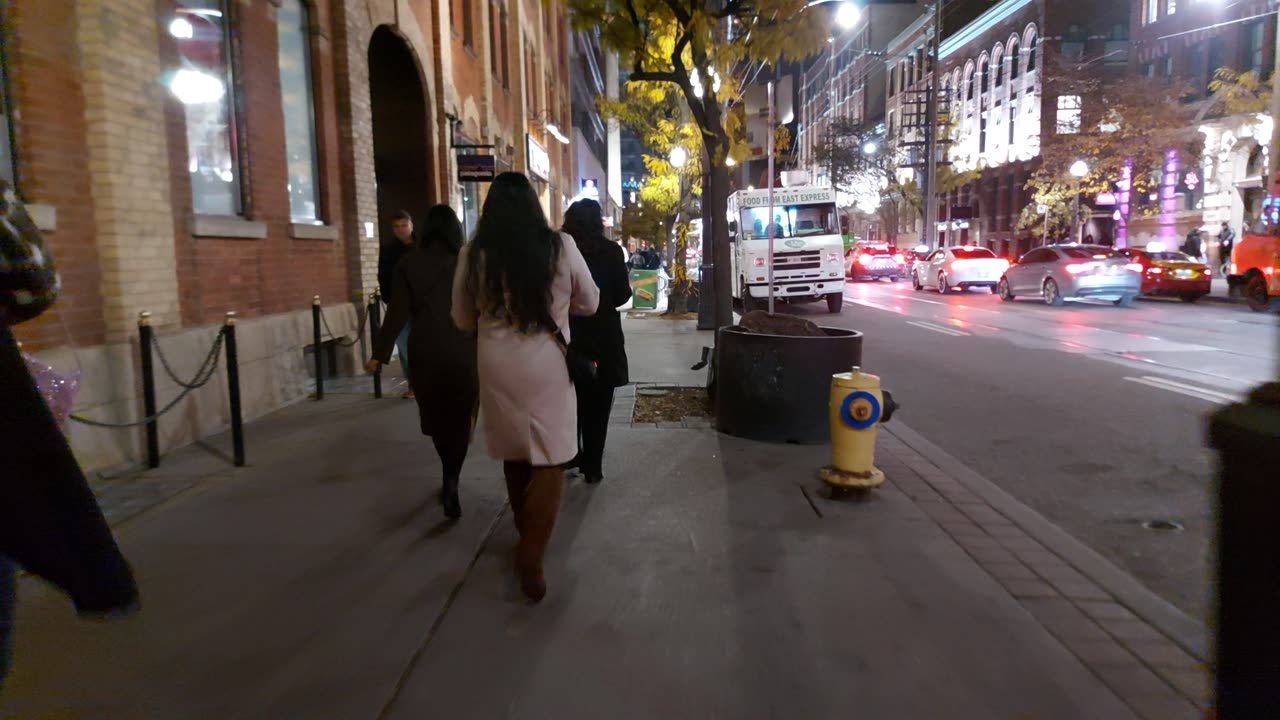 【4K】Toronto Downtown Nightlife Canada 🇨🇦