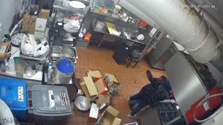 Owner survives violent knife attack at San Francisco restaurant