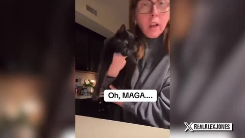 Video: Fat Ugly White Women Supremacists Have Declared War On The Federal Government