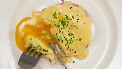 The Best Eggs Benedict for Two