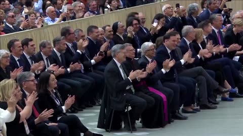 Pope Leo jokes about reporters' applause at start of first audience