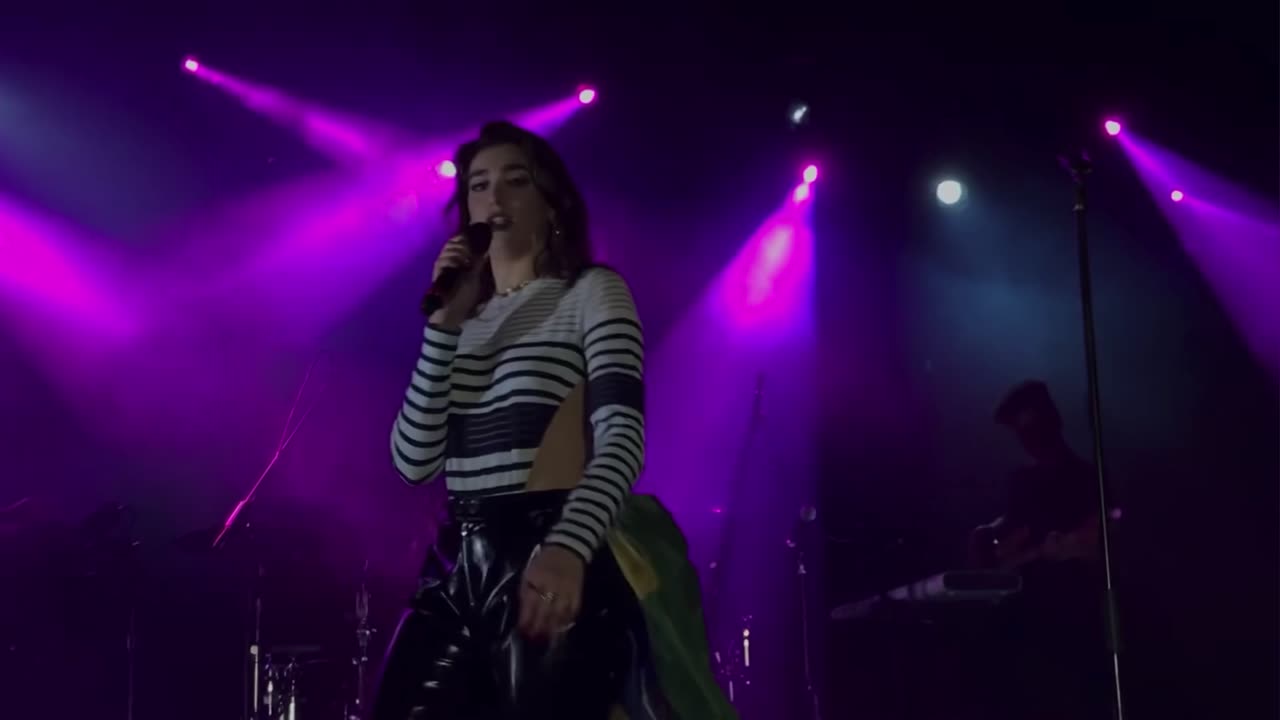dua lipa Live - new rules sau paulo 09/11/2017