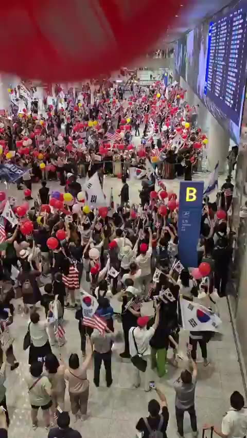 Mostan Ambassador Visits South Korea "Currently Political Parties Committed Insurrection"