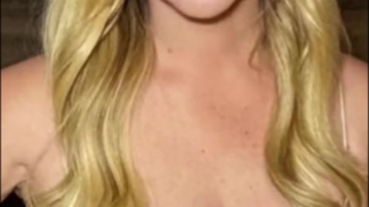 Amy Schumer Hilariously Claps Back at Divorce Rumors