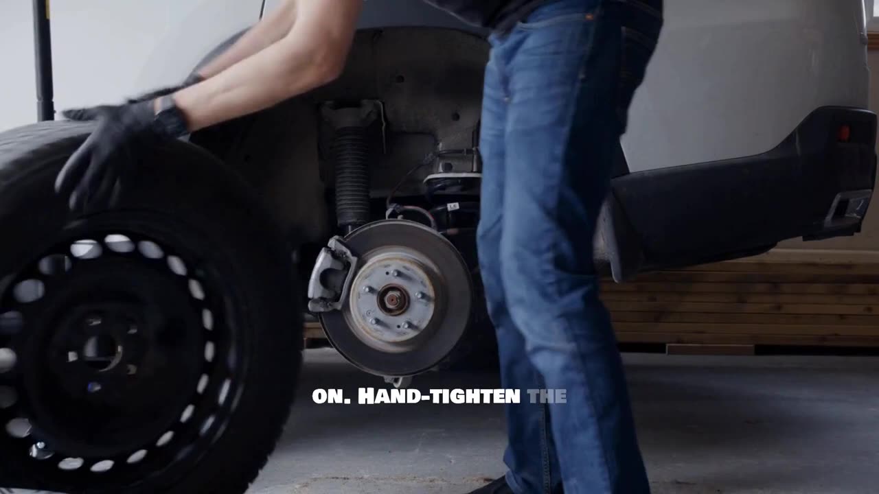 How to Change a Car Tire in 5 Easy Steps