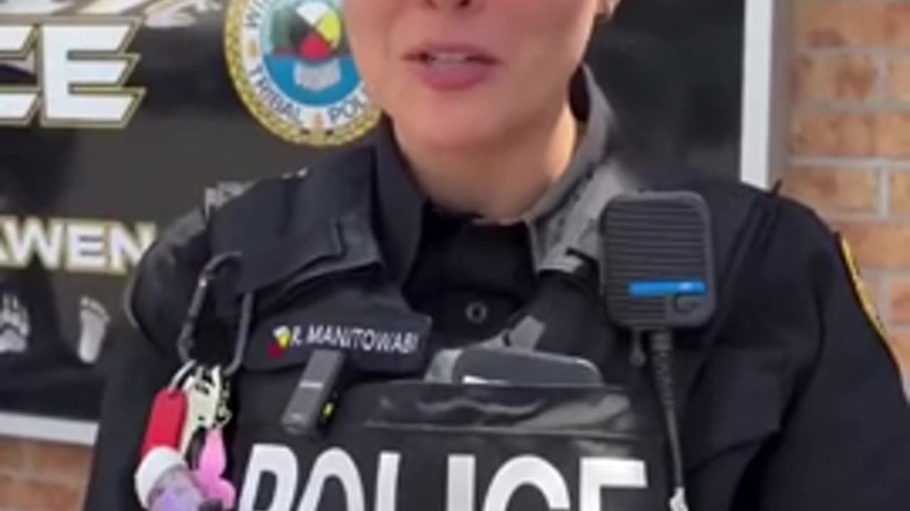 Ontario police showcasing fake Canadian currency being distributed