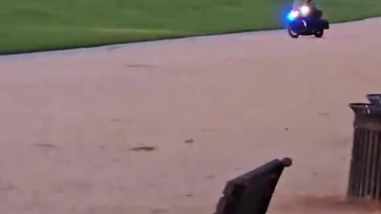 Driver speeds through National Mall in DC