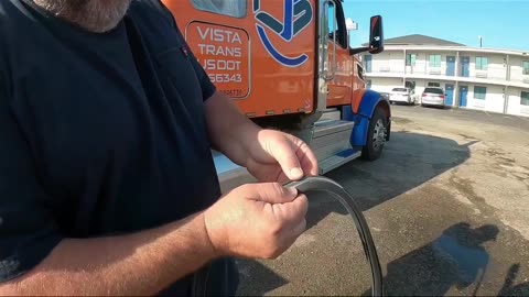 WINDOW REPAIR #ourtruckinglife #truckdriver #reallifetruckers #trucking #atruckerslife #windowrepair