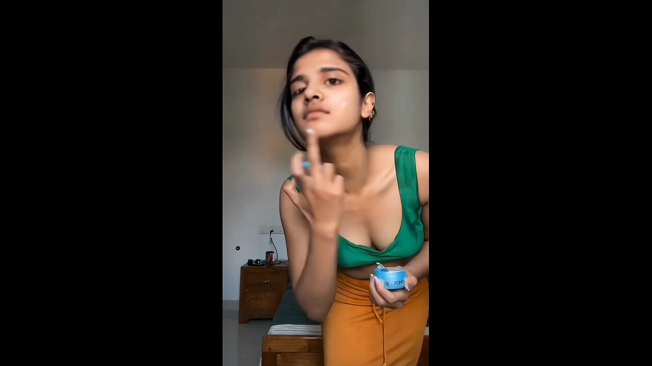 🔥 Stunning Saree Look for the Function | Elegant & Hot Desi Queen 💃 | Watch Till End ✨