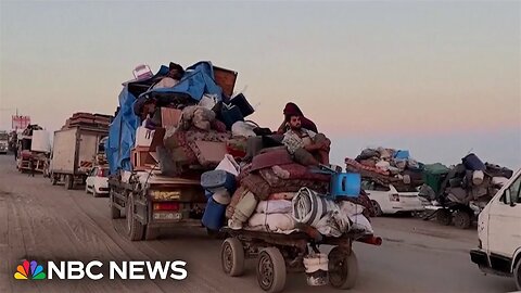 Thousands of Palestinians fleeing Gaza City amid Israeli attacks