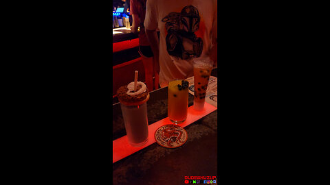 I went to this cool Star Wars Cantina(Oga's Cantina)