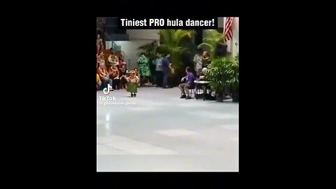 Tiniest Pro Hula Dancer🌺