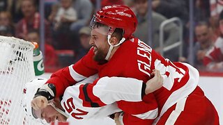 Bang! Fake Tough Guy On The Golf Course Gets Rag-Dolled By Former NHL Enforcer