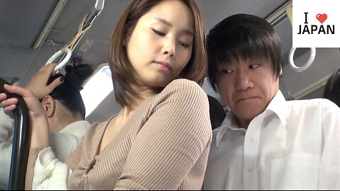 My sister is going to work with her co-worker. (JAPAN BUS VLOG Vida Japonesa) 6