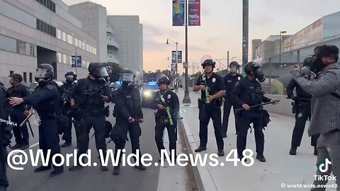 Chaos in LA : ICE swarms the city and Residents RIOT in the streets!