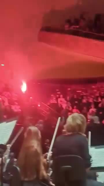 Four activists arrested for disrupting the performance of the Israeli Philharmonic Orchestra