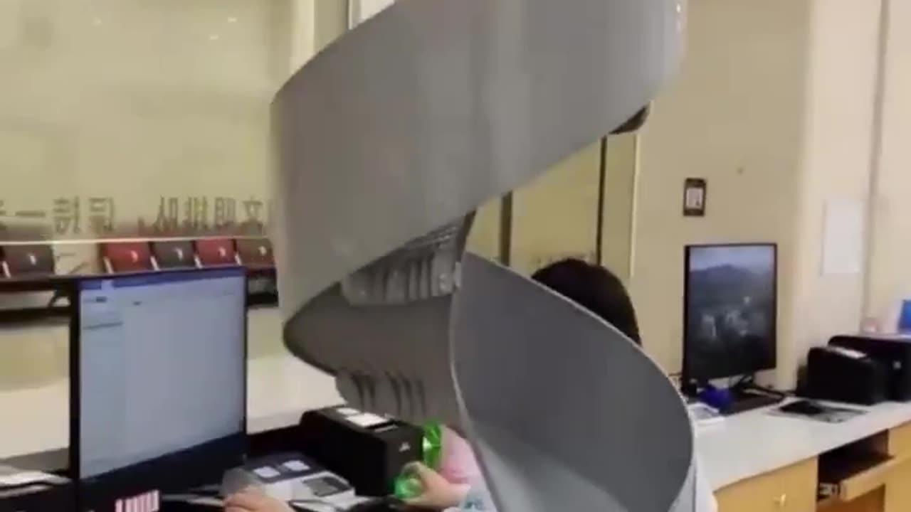 Human Error Eliminated: China’s Hospital Robots 🔥 - NOBODY WANTS THIS