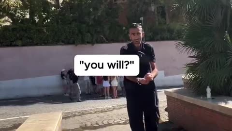 Jewish american goes to Rome, Italy and gets confronted by a muslim