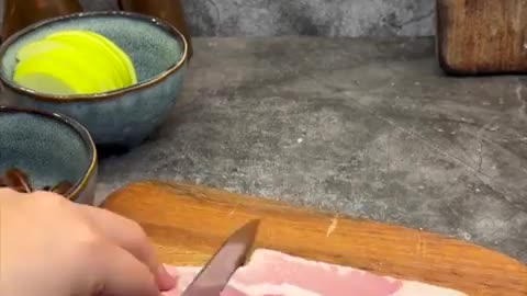 🤯🍽️ You Won't Believe Ancient Lunch! | FunFM