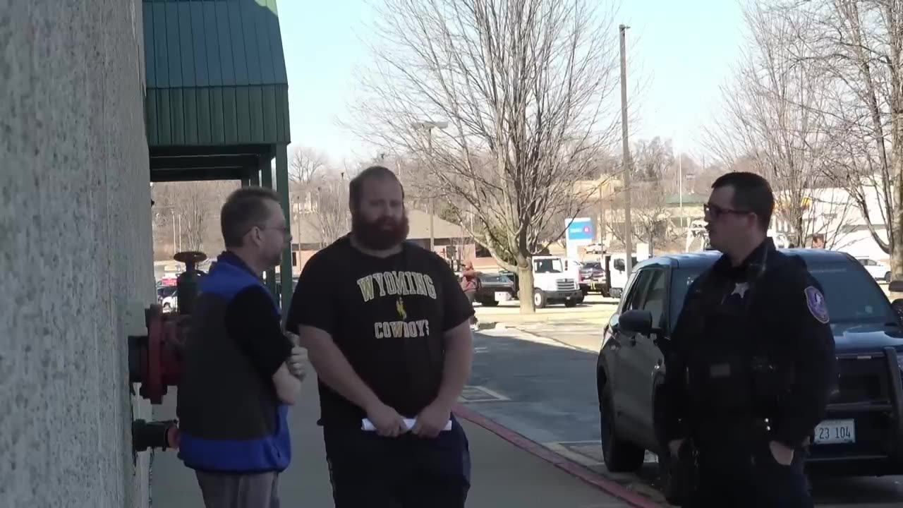 Employee Of 30 Years Gets CAUGHT & ARRESTED At Work (Fox Lake, Illinois)