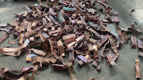 Unbelievable: D9 Double-Shaft Shredder DOMINATES 10mm Thick Copper Plates!