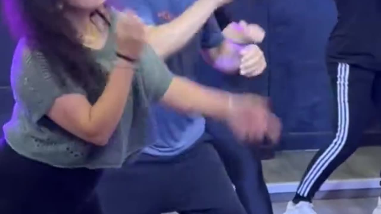 He chose to be happy 💃