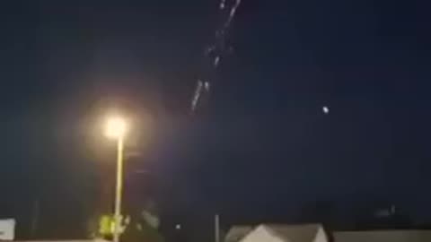 🚀🔍 Ukraine War | Russian Civilians Capture Possible Failed Oreshnik Launch | RCF