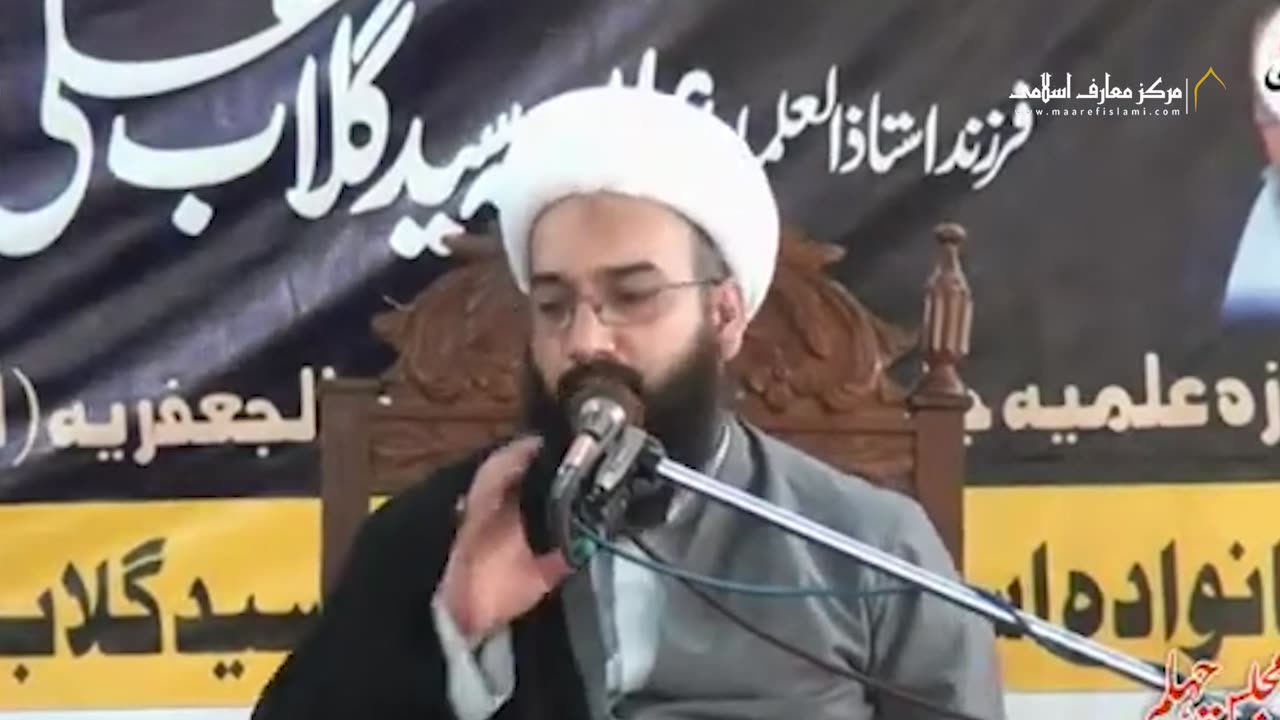 " چہلم مرحوم علامہ علی رضا نقوی میں نمائندہ مرجع یعقوبی کی خطاب کا ایک منظر"