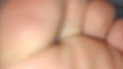 Cuta Giantess Step on you - Giant woman crush feet POV