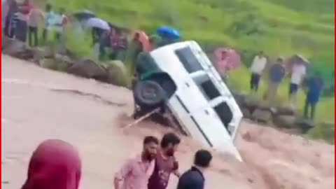 Tragedy Strikes Machail Mata Yatra: Cloudburst in Kishtwar, 10 Feared Dead