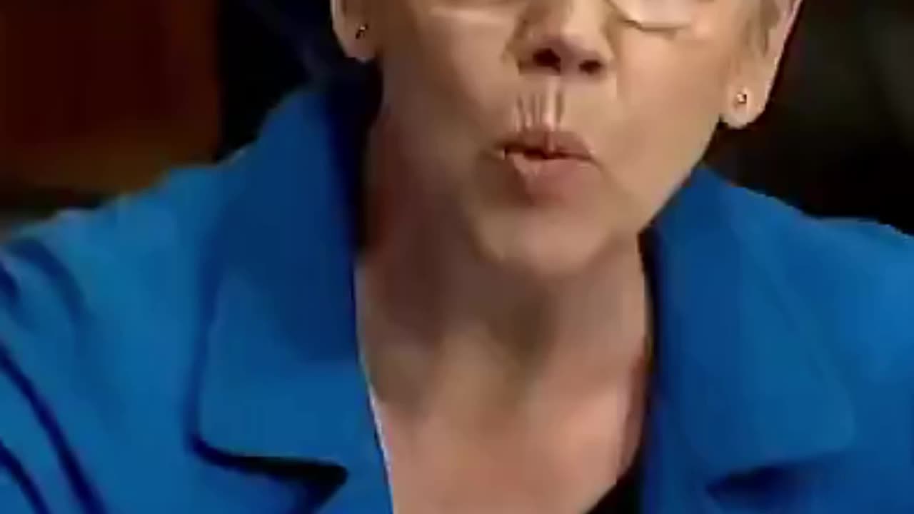 Liz Warren Goes BERSERK After RFK Calls Her Out For Being A Corrupt Fraud