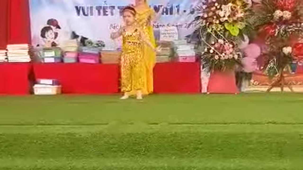 Drama performance in Bac Ninh