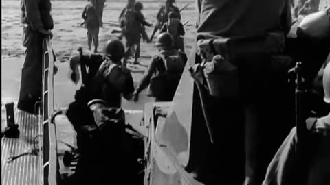 INVASION CONVOY AND ACTION NEAR S... - INVASION CONVOY AND ACTION NEAR SALERNO, ITALY - 111-adc-3428
