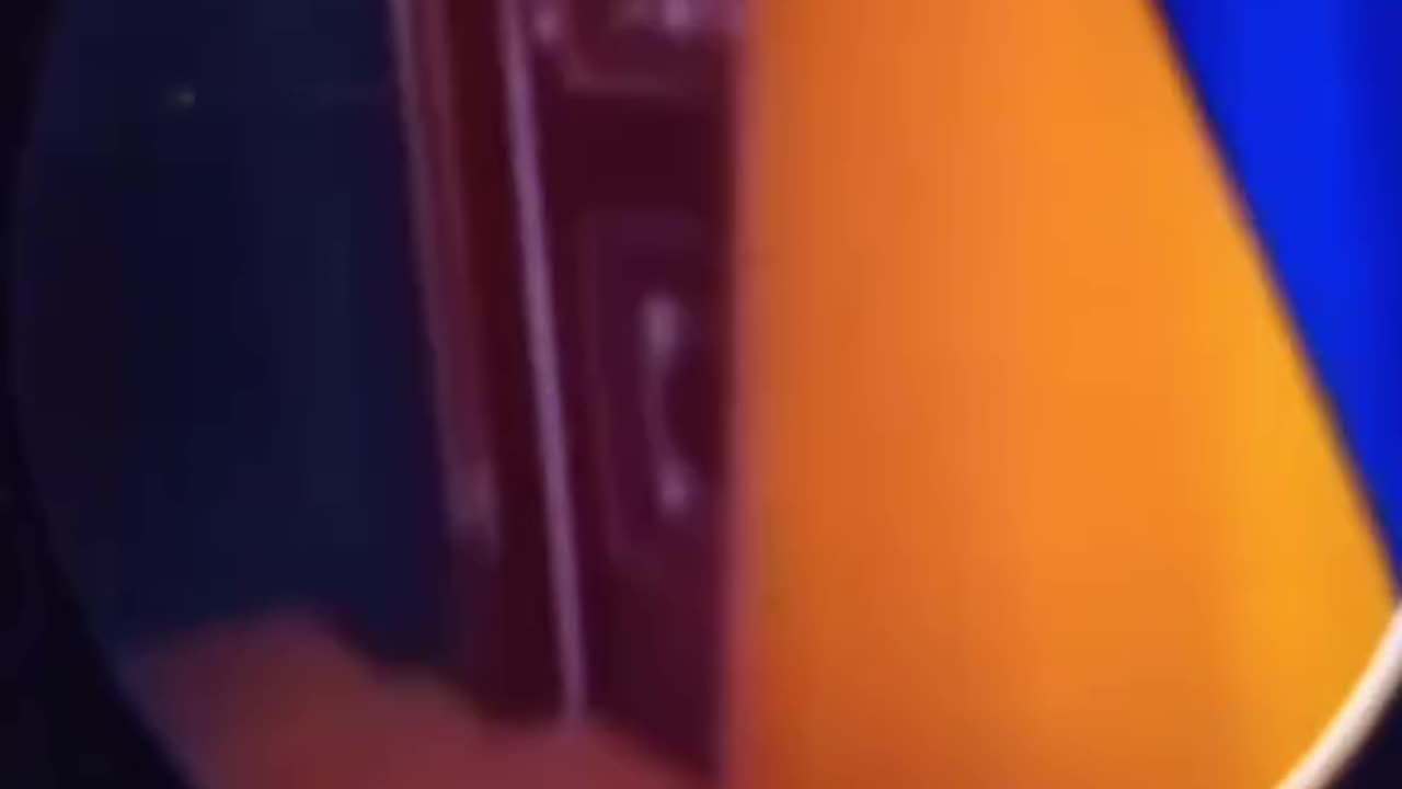 ZELENSKI CAZADO😱🔥🤯 como drogado camara de movil PASALO¡