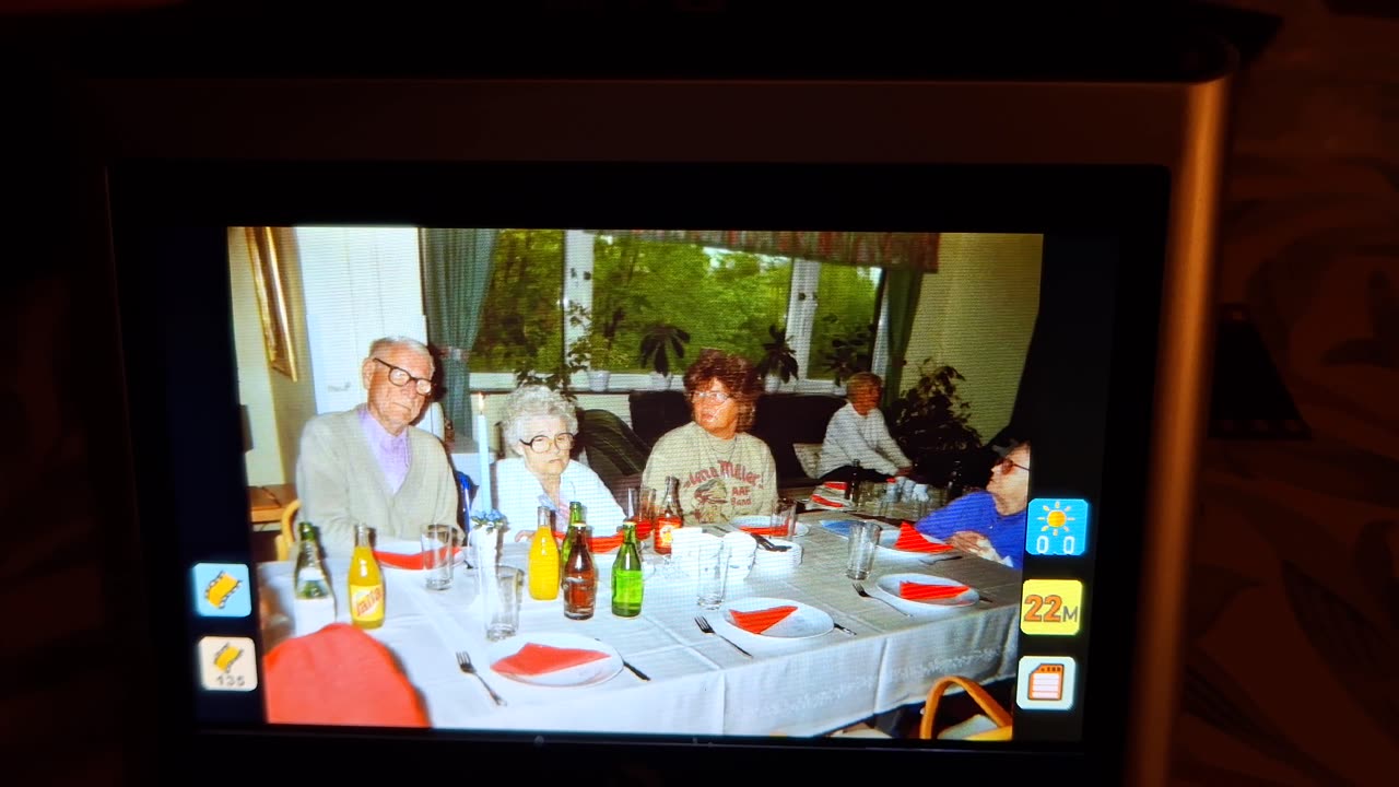 Plexgear Film and Slide Scanner CV1000