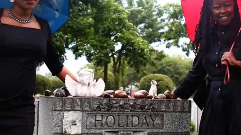 FAMOUS GRAVES - VOL. 374: BILLIE HOLIDAY