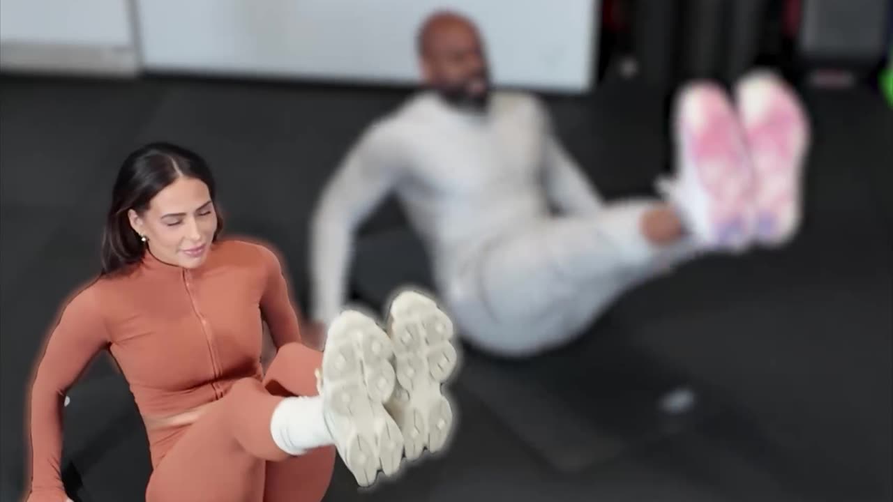 SIT UP LEG RAISE