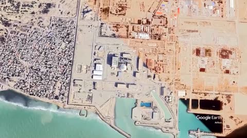 What nuclear contamination risks from Israel's attacks on Iran?