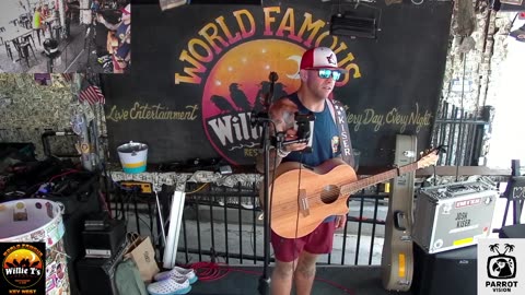 LIVE Music Everyday!