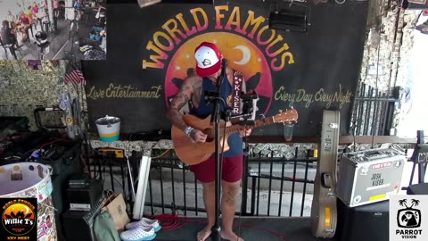 LIVE Music Everyday!