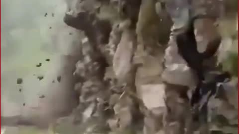 Arunachal Pradesh: Massive Landslide Cuts Off Dirang–Tawang Road, Vehicles Damaged