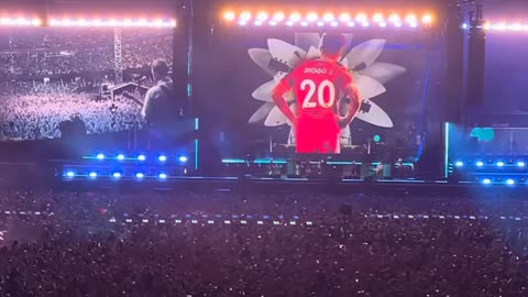 Dedicated to Diogo Jota, Oasis - Live Forever live Cardiff 04.07.2025