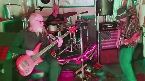 =Mannah Pariah=...Get Out Of My Head!