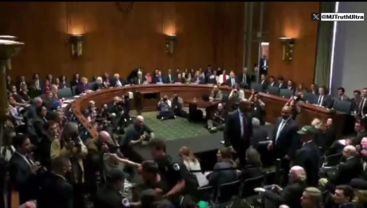 Liberal retard scared the shit out of Bobby…