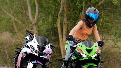 Two 636s in action! Which one do you prefer? 🔥 @kawasakifranceofficiel9764 🚀