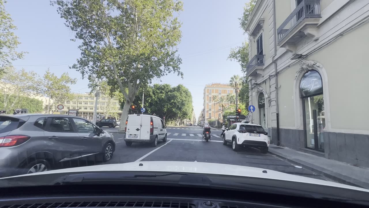 Afternoon Drive from Tremestieri Etneo to Catania – Air Conditioning On