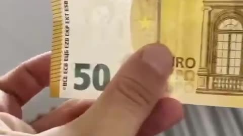 Our Undetected banknotes are produced using sophisticated printing technology