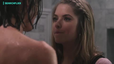 Hanna shares a shower with Caleb… to hide him from her mom 😳