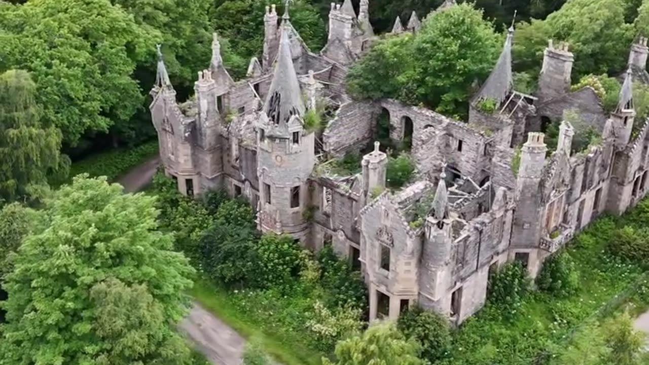 Abandoned Castles in Scotland 🏴